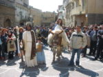 San Giuseppe santa Famiglia e folla